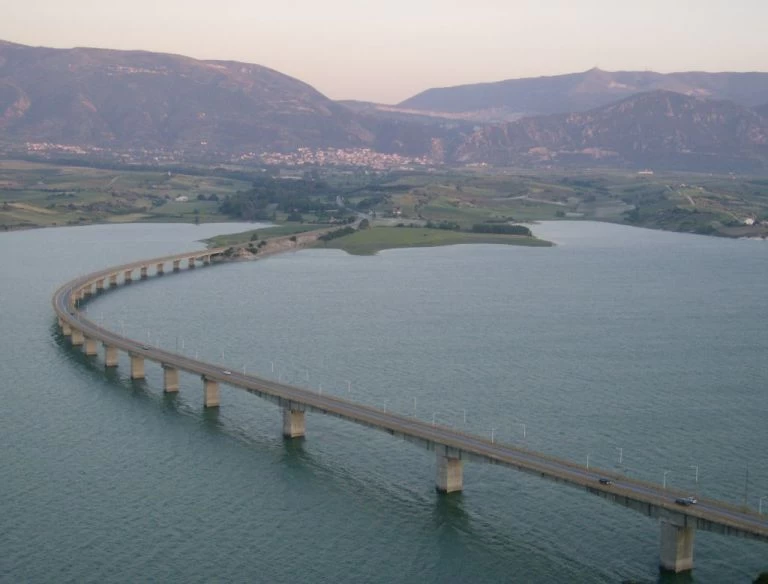 Σοκ! – Πρόβλημα στατικότητας στη δεύτερη μεγαλύτερη γέφυρα της χώρας